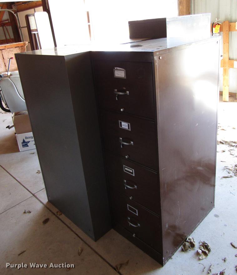 image for item FJ9550 (5) file cabinets