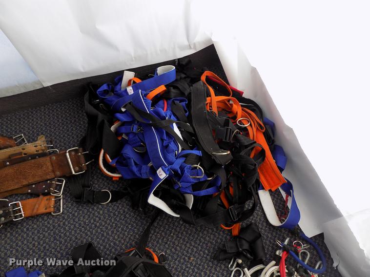 image for item FQ9059 Weight lifting accessories