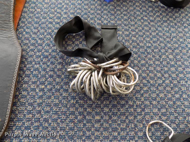 image for item FQ9059 Weight lifting accessories