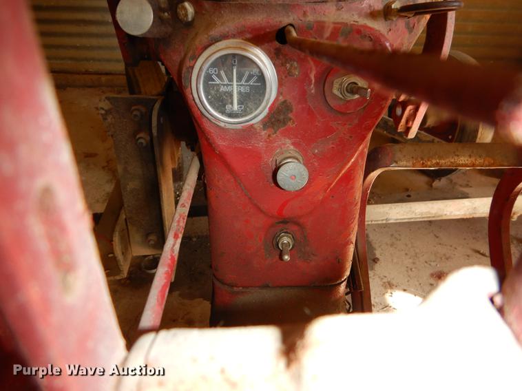 image for item FS9314 1958 International Cub Lo-Boy tractor