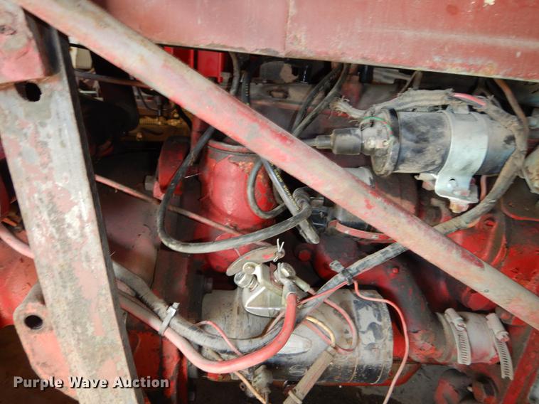 image for item FS9314 1958 International Cub Lo-Boy tractor