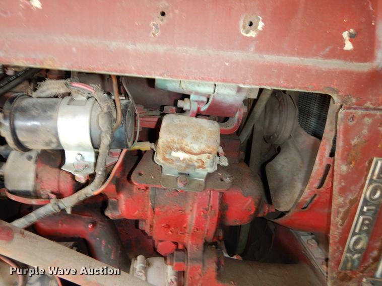 image for item FS9314 1958 International Cub Lo-Boy tractor