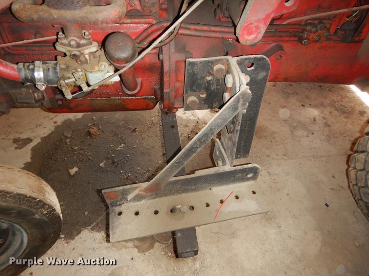 image for item FS9314 1958 International Cub Lo-Boy tractor