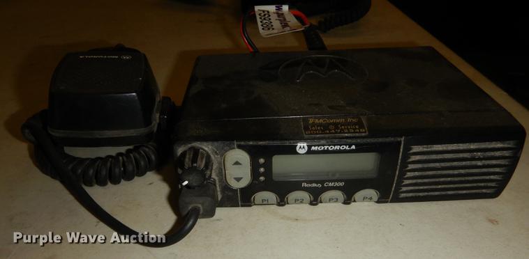 image for item FS9386 (2) Motorola Radius CM300 radios