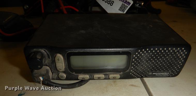 image for item FS9388 Approximately 11 Motorola Radius M1225 radios