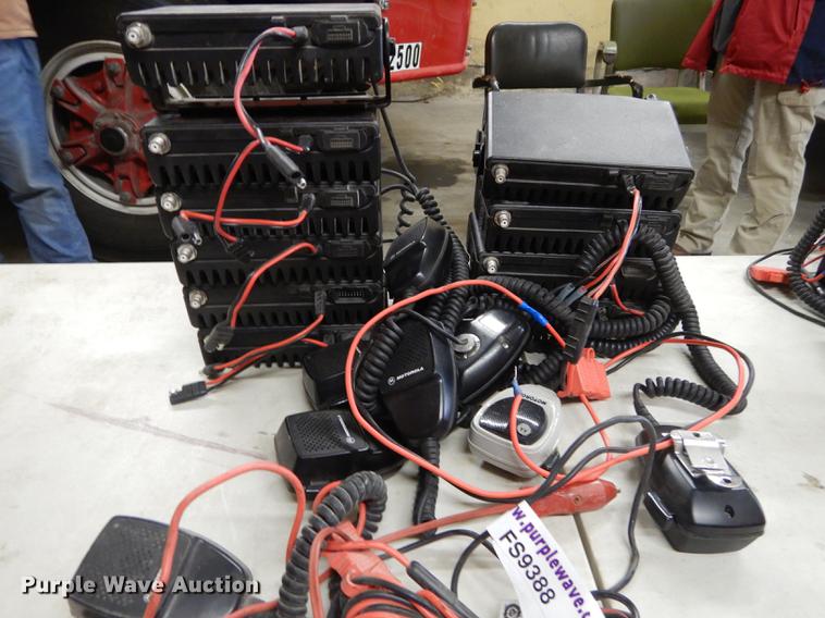 image for item FS9388 Approximately 11 Motorola Radius M1225 radios