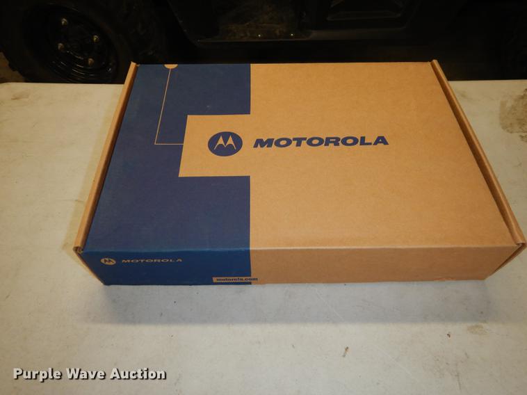 image for item FS9389 (34) Motorola hand held radios