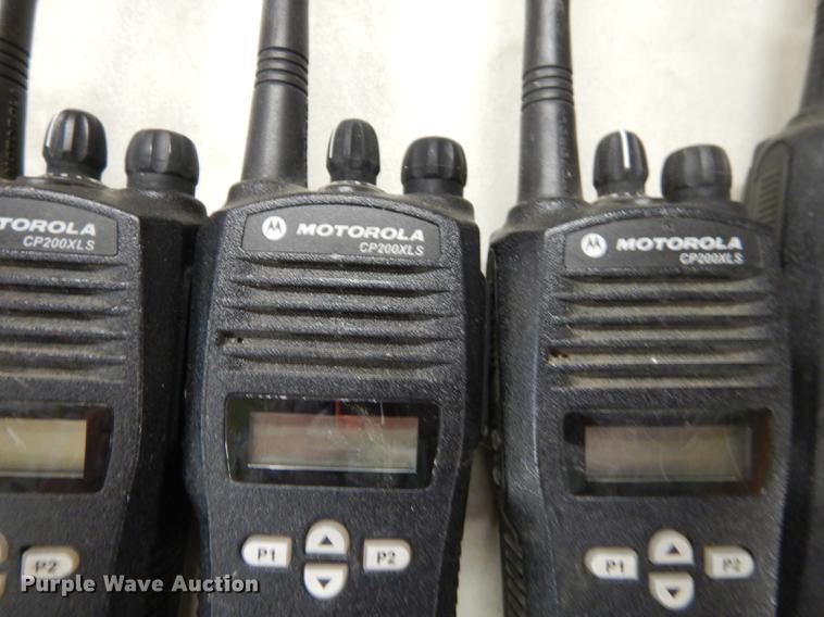 image for item FS9389 (34) Motorola hand held radios