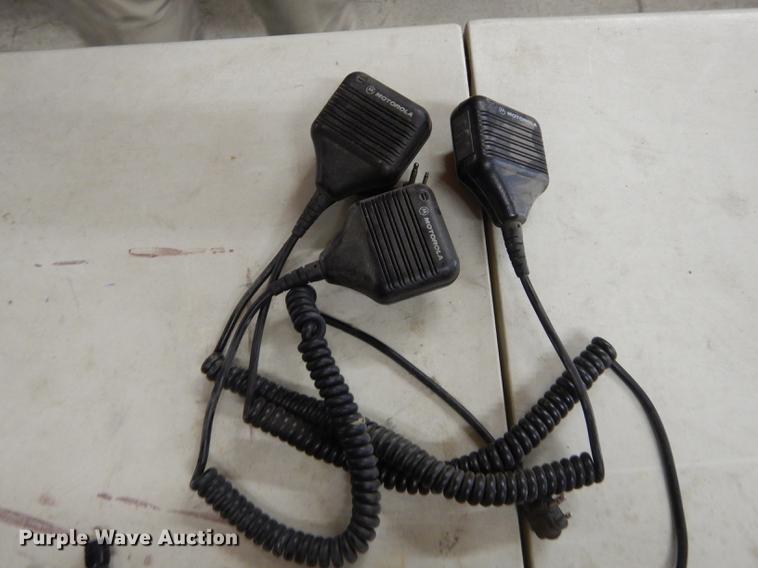 image for item FS9389 (34) Motorola hand held radios