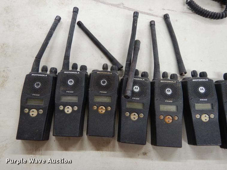 image for item FS9389 (34) Motorola hand held radios