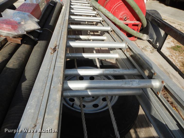 image for item FS9395 (3) aluminum ladders