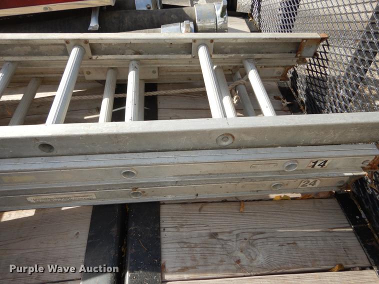 image for item FS9395 (3) aluminum ladders