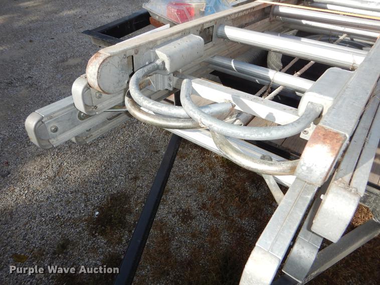 image for item FS9395 (3) aluminum ladders