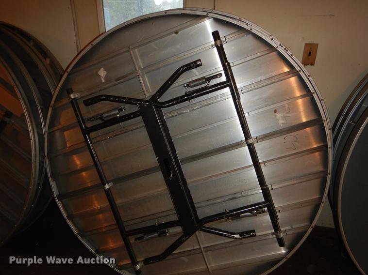 image for item FS9397 (32) 6' aluminum tables