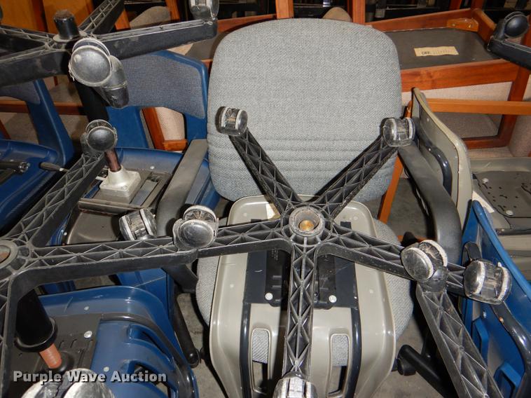 image for item FS9438 Approximately 40 chairs