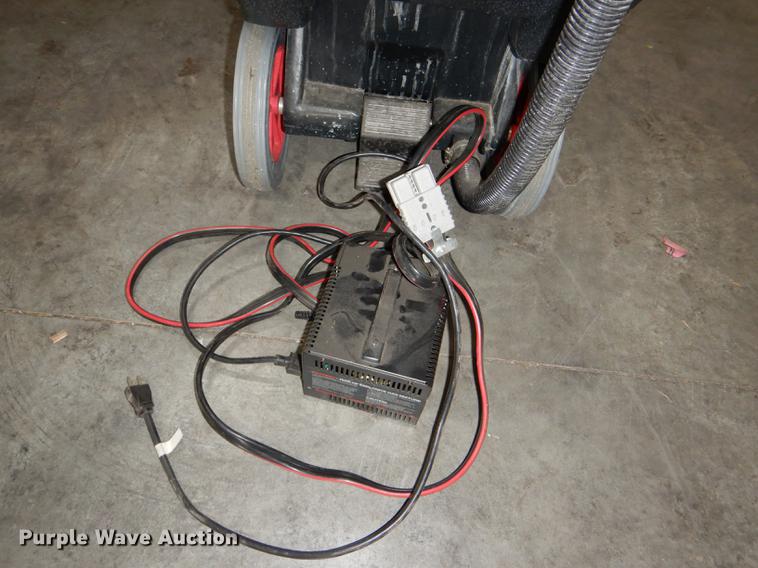 image for item FS9440 Viper Floor Shovel SN18WD wet/dry vacuum