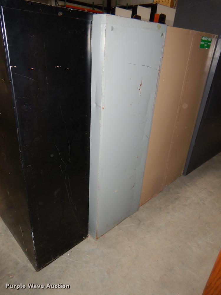 image for item FS9441 (5) metal file cabinets
