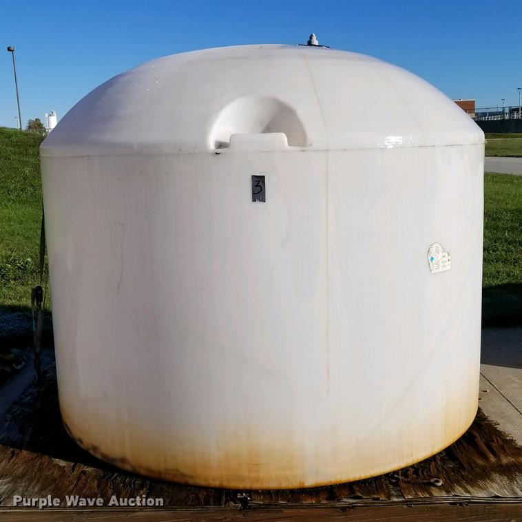 image for item G1363 Poly tank