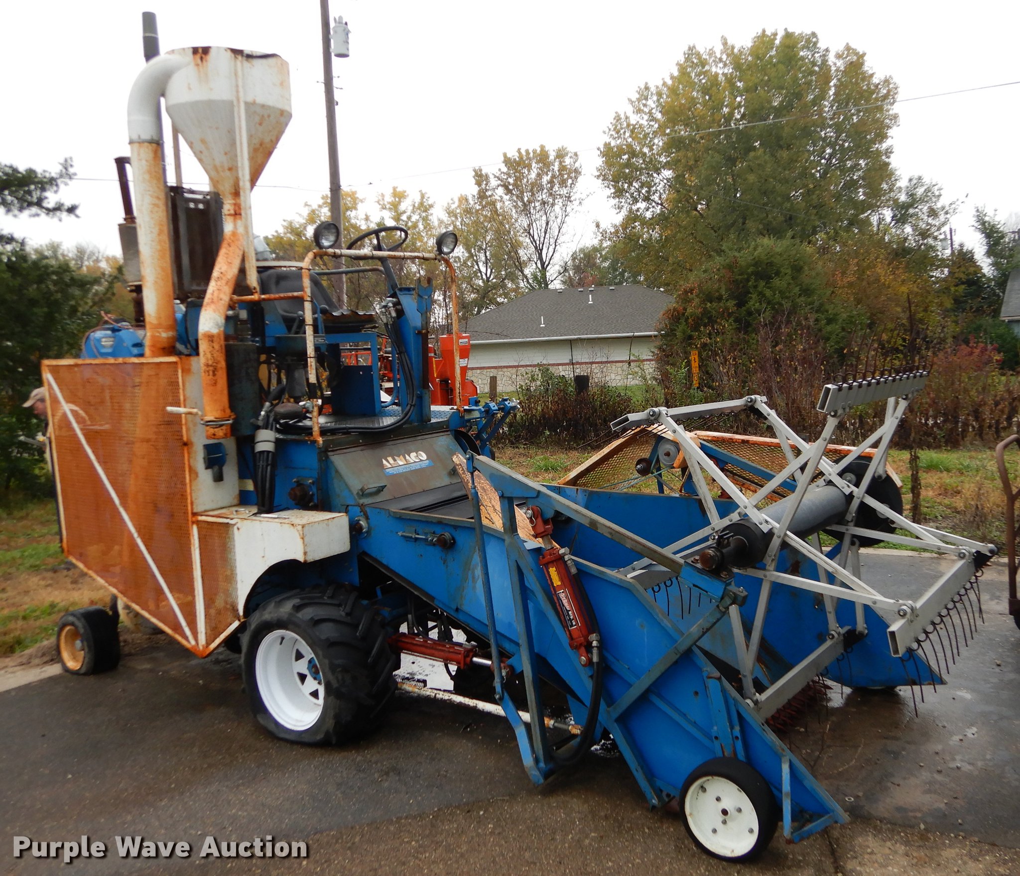 Almaco PMC10 test plot combine in Manhattan, KS Item DF1942 sold