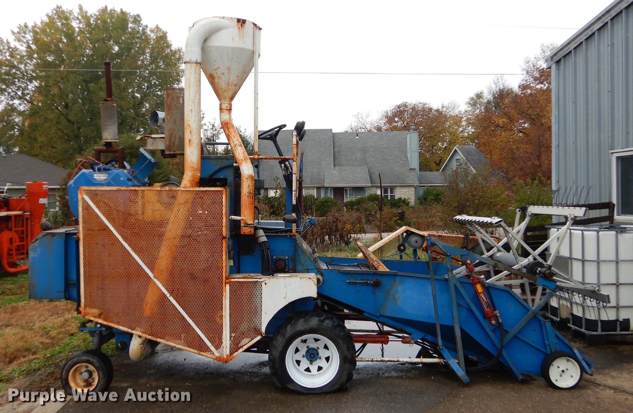 Almaco PMC10 test plot combine in Manhattan, KS Item DF1942 sold