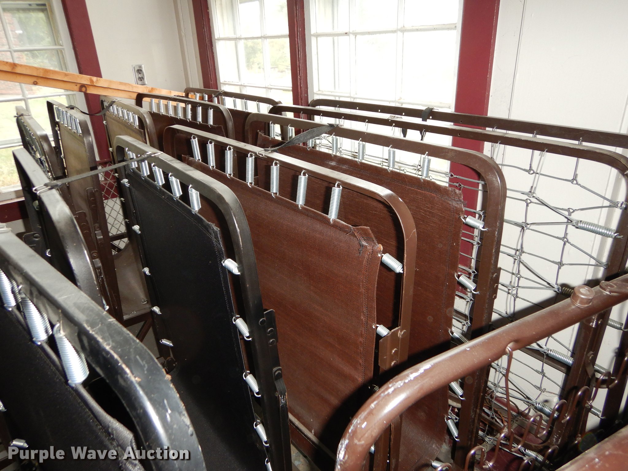 (22) roll-away spring bed frames in Osawatomie, KS | Item FS9325 sold ...