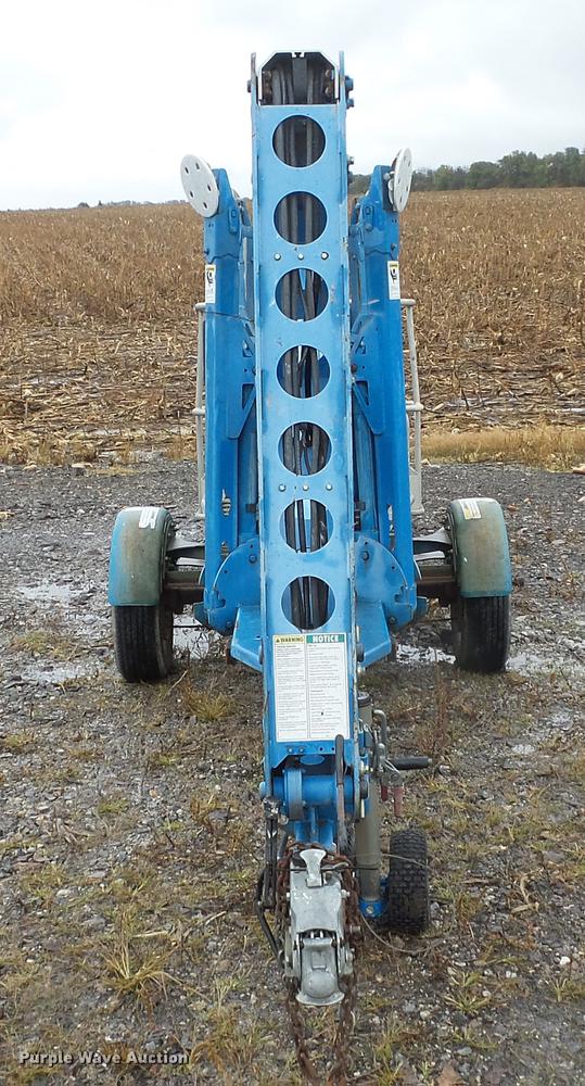 image for item AM9043 2001 Genie TMZ-34-19 boom lift