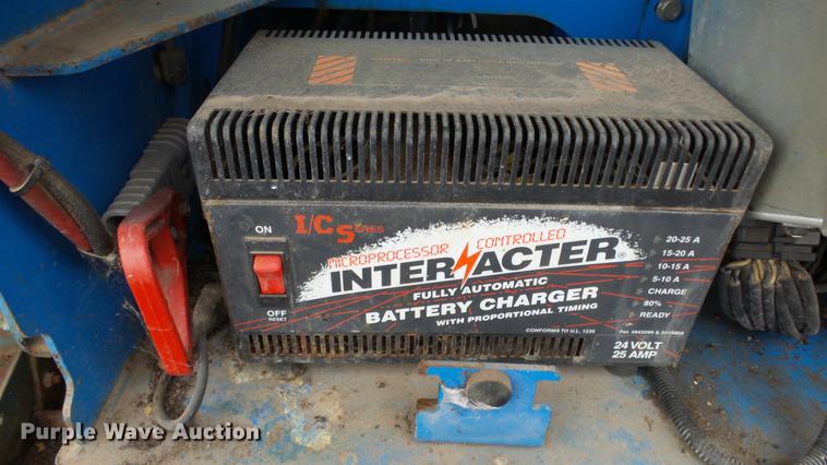 image for item AM9043 2001 Genie TMZ-34-19 boom lift