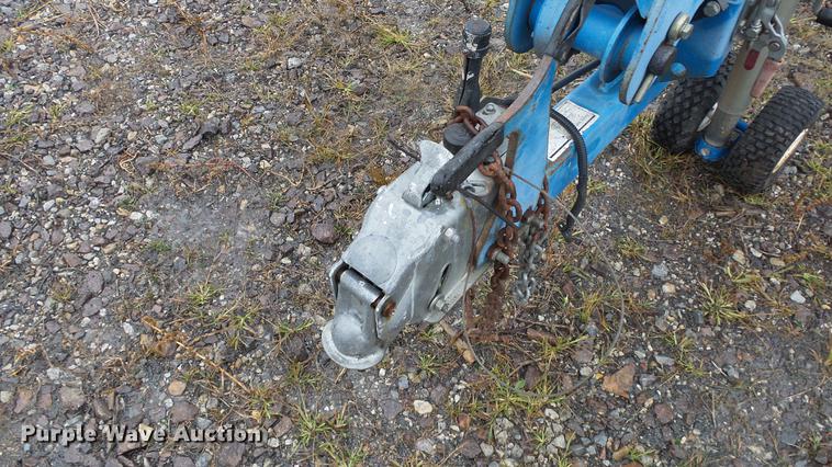 image for item AM9043 2001 Genie TMZ-34-19 boom lift
