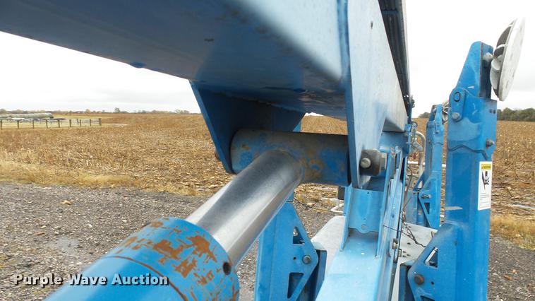 image for item AM9043 2001 Genie TMZ-34-19 boom lift