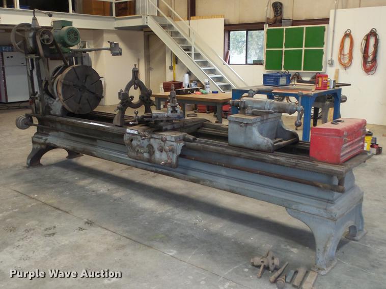 image for item AM9052 Putman Machine Co lathe