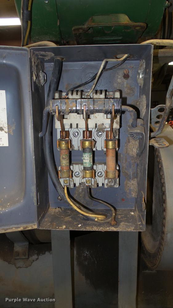 image for item AM9052 Putman Machine Co lathe