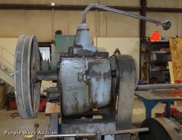 image for item AM9052 Putman Machine Co lathe