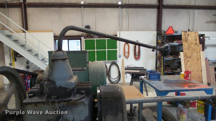 image for item AM9052 Putman Machine Co lathe