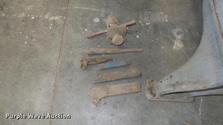 image for item AM9052 Putman Machine Co lathe