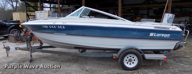 image for item DB8508 1988 Larson Citation DC175 boat