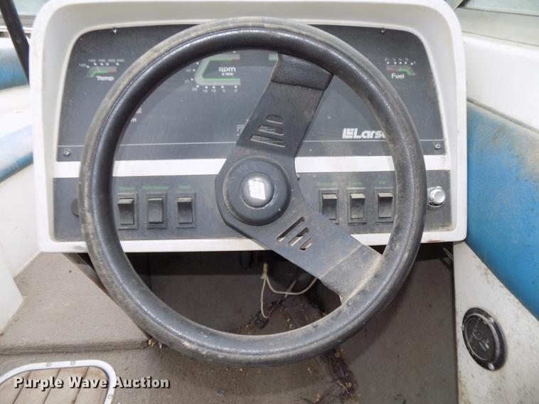 image for item DB8508 1988 Larson Citation DC175 boat
