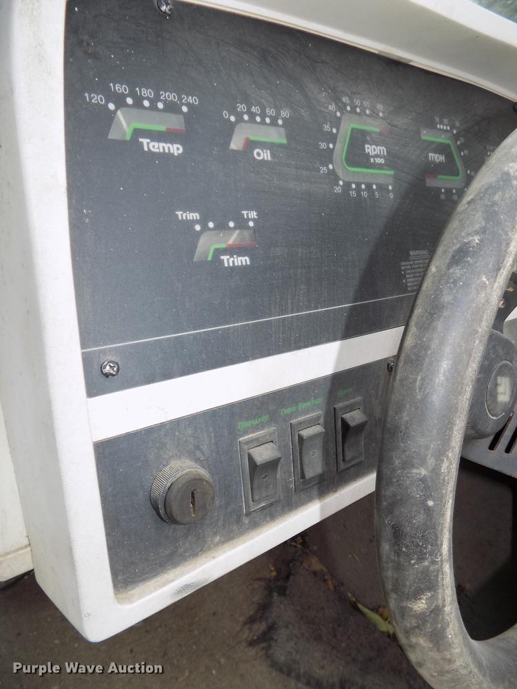 image for item DB8508 1988 Larson Citation DC175 boat