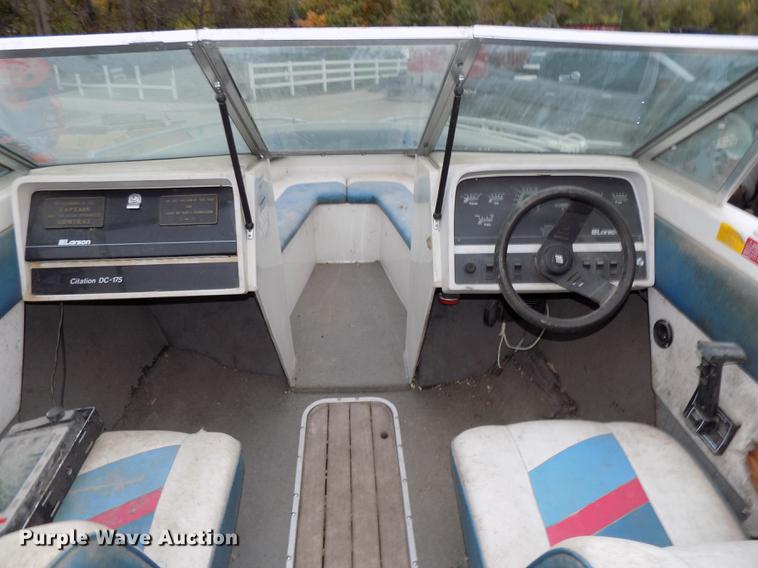 image for item DB8508 1988 Larson Citation DC175 boat
