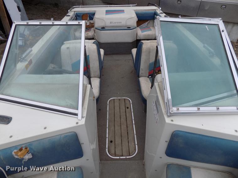 image for item DB8508 1988 Larson Citation DC175 boat