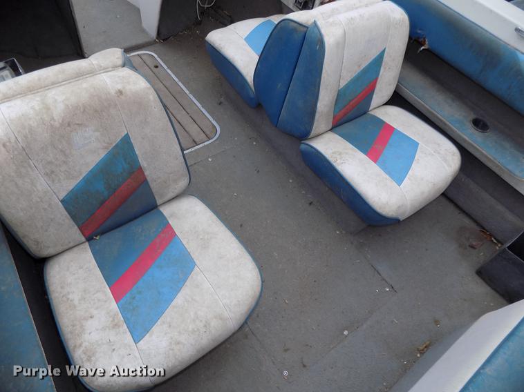 image for item DB8508 1988 Larson Citation DC175 boat