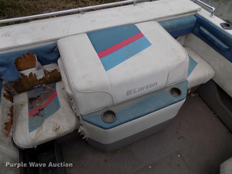 image for item DB8508 1988 Larson Citation DC175 boat