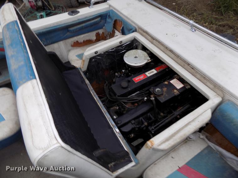 image for item DB8508 1988 Larson Citation DC175 boat