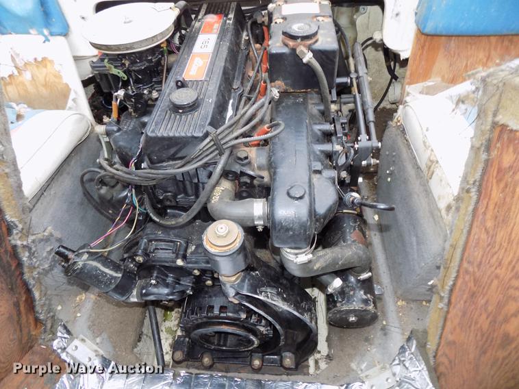 image for item DB8508 1988 Larson Citation DC175 boat