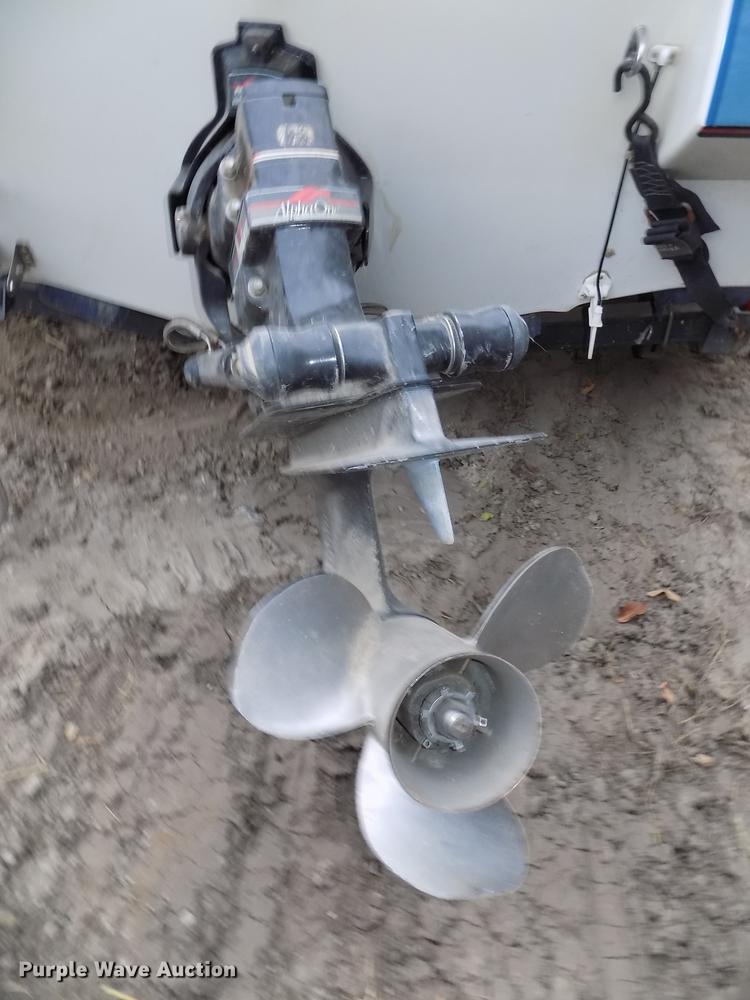 image for item DB8508 1988 Larson Citation DC175 boat