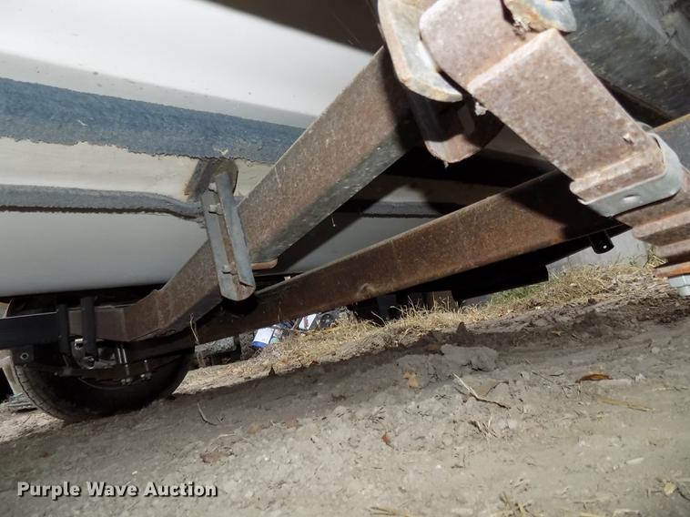 image for item DB8508 1988 Larson Citation DC175 boat