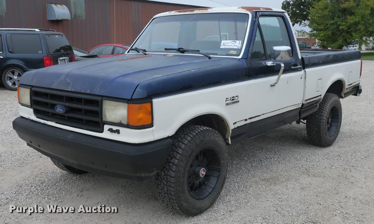 image for item DB8954 1987 Ford F150 XLT Lariat pickup truck