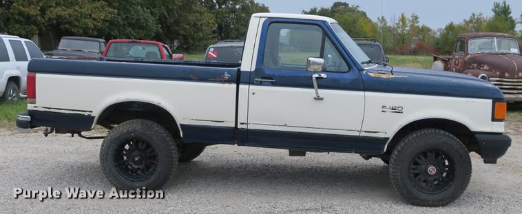 image for item DB8954 1987 Ford F150 XLT Lariat pickup truck