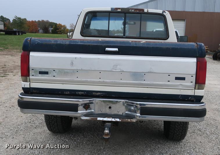 image for item DB8954 1987 Ford F150 XLT Lariat pickup truck