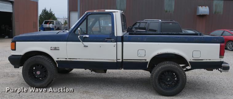 image for item DB8954 1987 Ford F150 XLT Lariat pickup truck