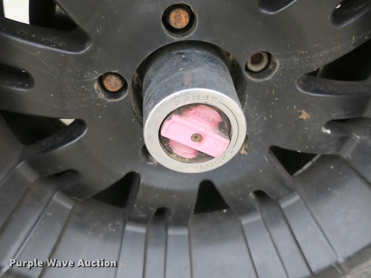 image for item DB8954 1987 Ford F150 XLT Lariat pickup truck